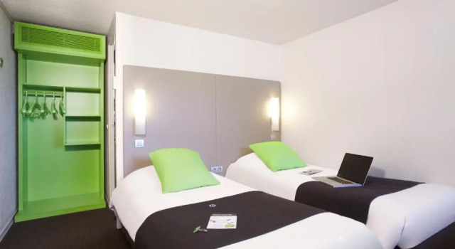 Двухместный номер Superior The Originals City Hôtel La Verrière-Yvelines