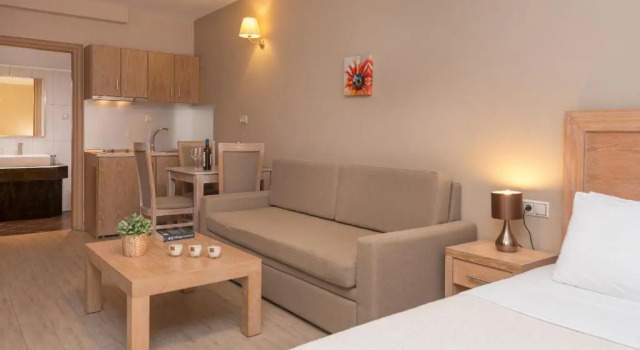 Студия Marys Residence Suites