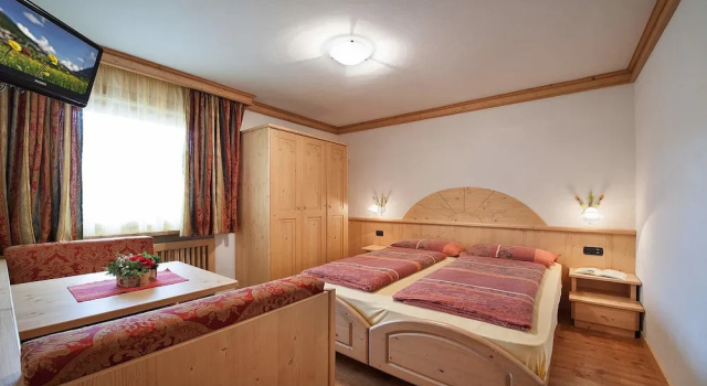 Двухместный номер Standard с балконом Hotel Champagne