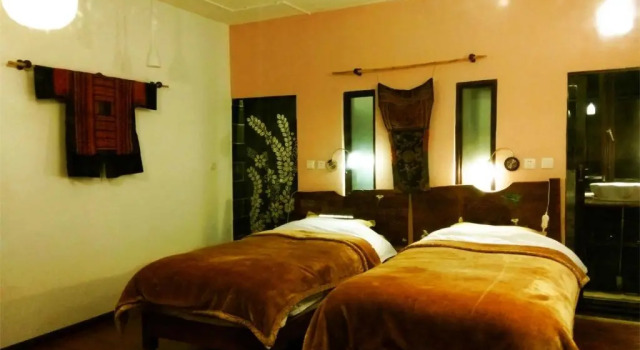 Двухместный номер Standard с видом на горы Lijiang Baisha Free Time Designed Hotel