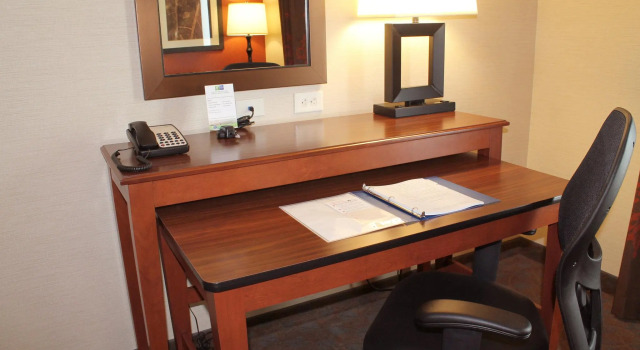 Номер Standard Holiday Inn Express & Suites Paducah West by IHG