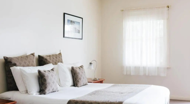 Dunkeld Village Accommodation, Book Hotel Dunkeld Grampians