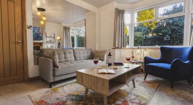 Ellerthwaite Place X3 Bed House with Hot Tub in Central Windermere - Ridgestone, Забронировать Отель Бизнес-отели Англии, 4* 5*