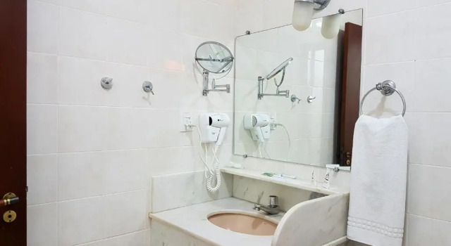 Четырёхместный номер Standard Hotel Akropolis