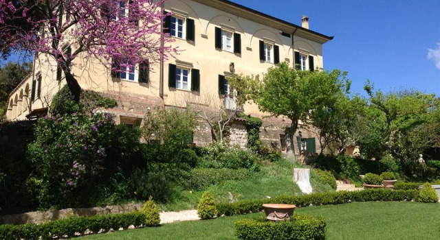 Agriturismo Di Charme La Ghirlanda, Rezervovat Lázně / Resort Saragano Umbrie