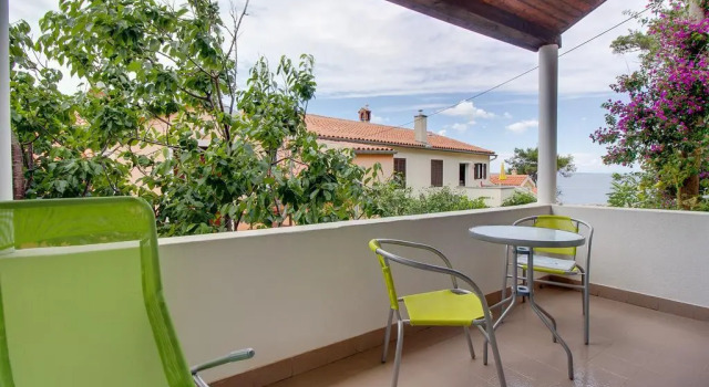 Room Milka, Prenota Appartamento Hotel a Isole Quarnerine con parcheggio, Parcheggio