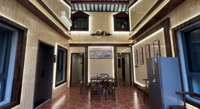 Sihan courtyard