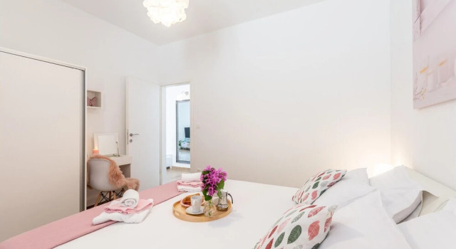 Nice Apartment in Milna With 1 Bedrooms and Wifi