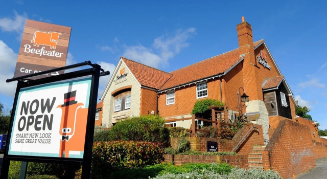 Premier Inn Petersfield, Забронировать Отель Отели Исторического графства Суссекса 3 звезды, 3*