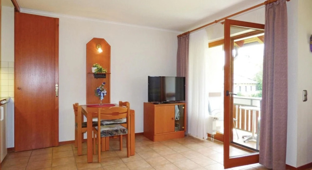 Amazing Apartment in Thalfang With 1 Bedrooms, Book Apartment Thalfang 