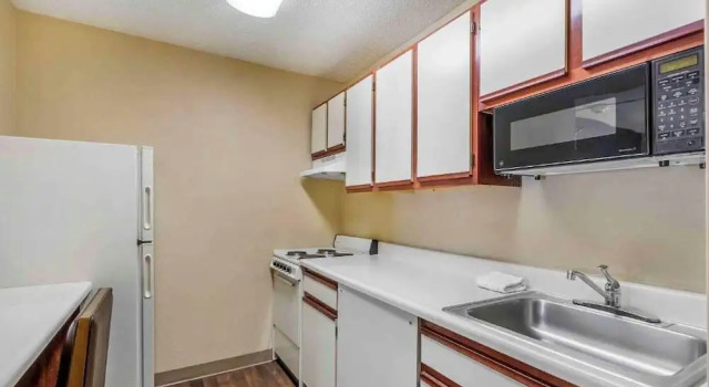 Номер Standard Studio 6 Extended Stay Florence KY - Meijer Dr Cincinnati
