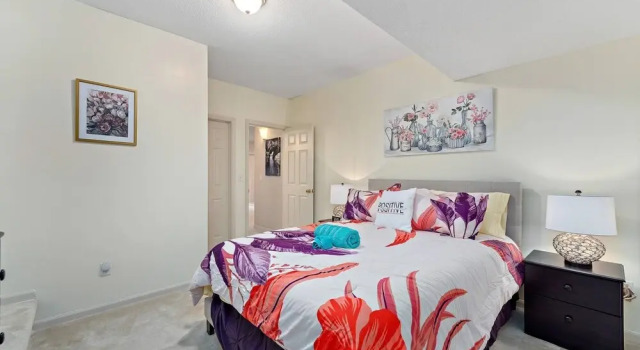Beautiful Townhome 11 Minutes To Downtown 3 Bedroom Townhouse, Prenota Casa vacanze Kansas City 