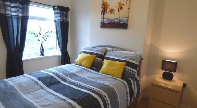 Shirebrook House, Book Pension Mansfield Nottinghamshire