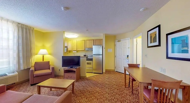 Кровать в общем номере TownePlace Suites Albany/SUNY