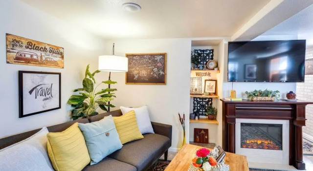 Centrally Located Apt Near Downtown Rapid City!, Забронировать Апартаменты/квартира Рапид-Сити Black Hills National Forest, рядом с Аллея искусств