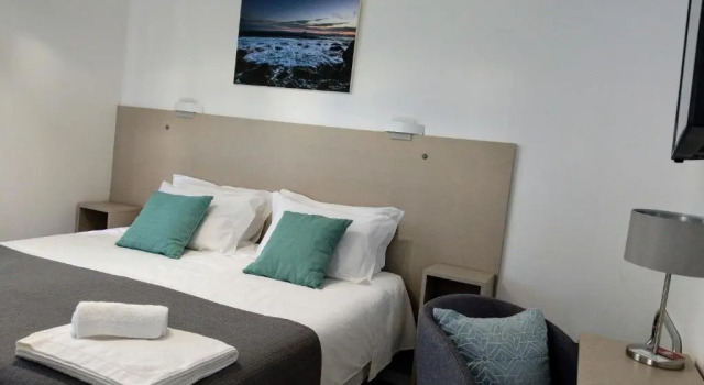 Апартаменты Moniz House