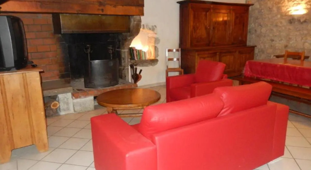 Chambres dhôtes les Clapas, Prenota Hotel Hotel a Alvernia con parcheggio, Parcheggio