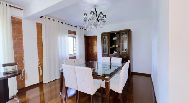 Casa de Luxo 2500m na Granja Viana