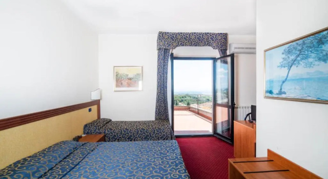 Номер Superior Hotel Italia & Lombardi