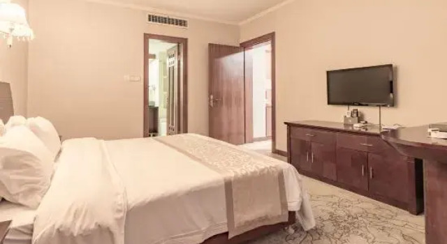 Deluxe Suite Zichen Hotel