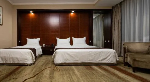 Семейный номер Standard Beijing Luhong Hotel