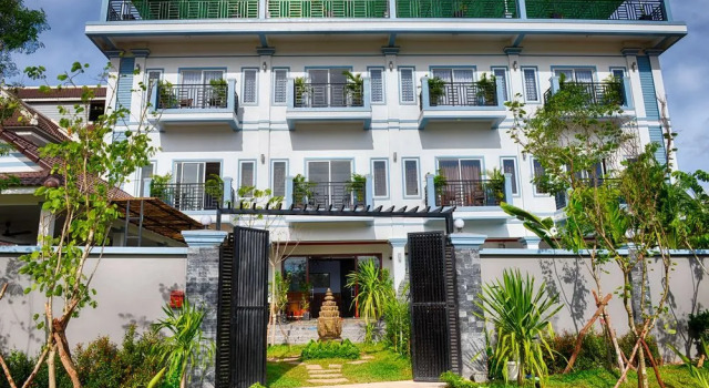 The Villa Secret Garden