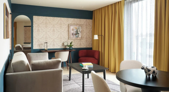 Двухместный люкс Hotel Indigo Gloucester - The Forum by IHG