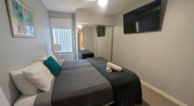 Двухместные апартаменты с балконом Hamilton Executive Apartments