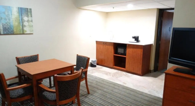 Двухместный люкс c 1 комнатой Best Western Warren Hotel