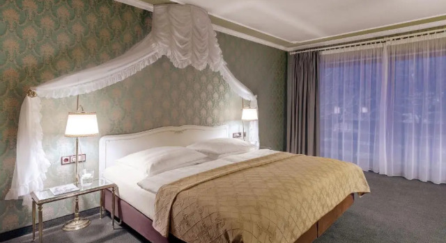 Полулюкс Wyndham Garden Gummersbach