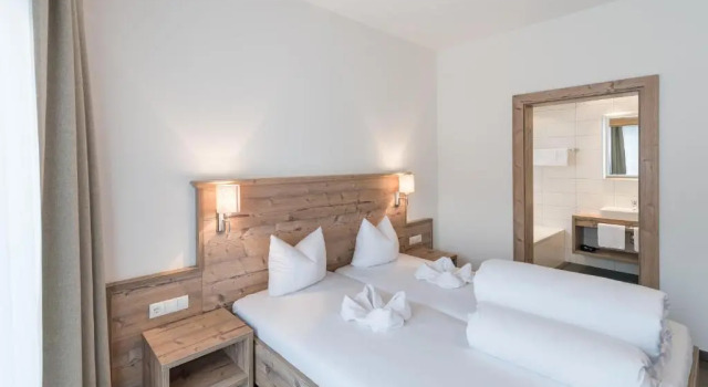 Апартаменты с 3 комнатами с балконом A Casa Saphir Appartement-Hotel