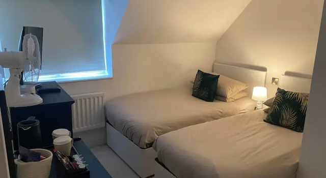 1 soveværelse i superior- dobbelt værelse med haveudsigt Tumbleweed Cottage