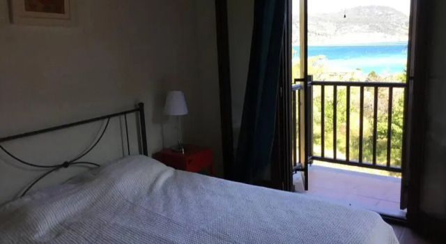 Kitty's House,country,olive grove,private,quiet,views ,1 km to skopelos ,sleeps 5