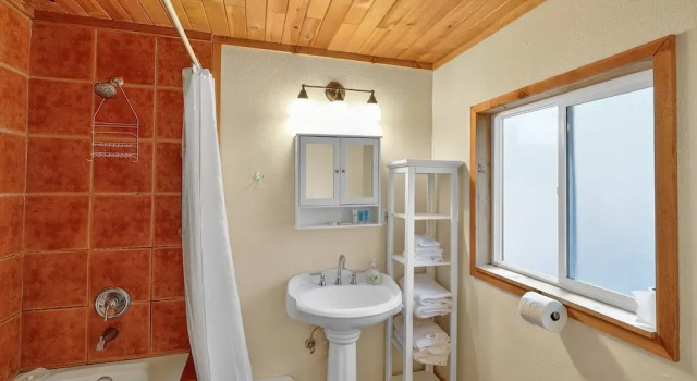 Rouge Cobb Mountain Hotel - Cabin 5, Đặt Khách sạn Cobb Hoa Kỳ