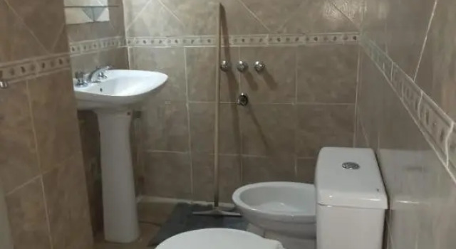 Hotel Belgrano, Забронировать Отель Недорогие отели Вилья-Карлос-Пас, рядом с Villa Carlos Paz Chair Lift, недорого