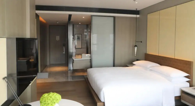 Номер Business Wuhan Marriott Hotel Hankou