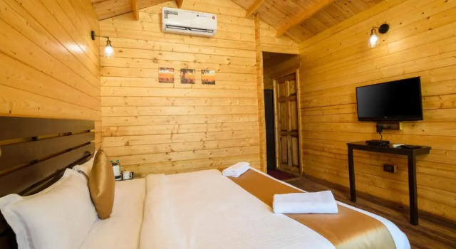 Коттедж Stone Wood Resort, Mandrem