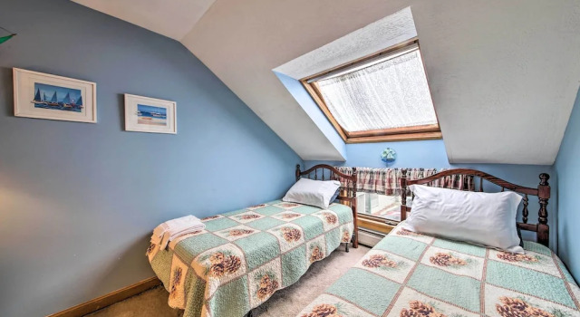 Апартаменты Condo w/ Rangeley Lake Views: 10 Mi to Saddleback!