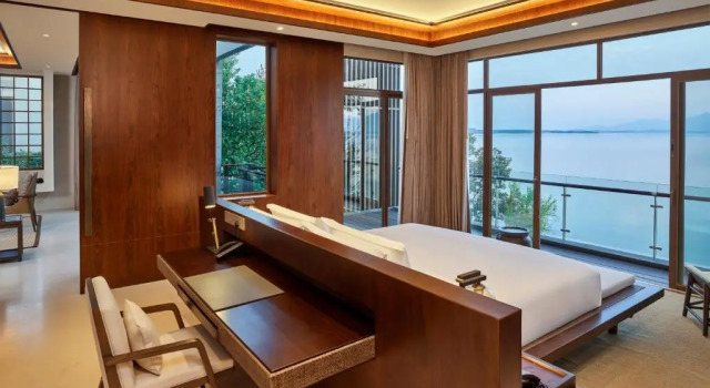 Вилла Lushan West Sea Resort, Curio Collection by Hilton