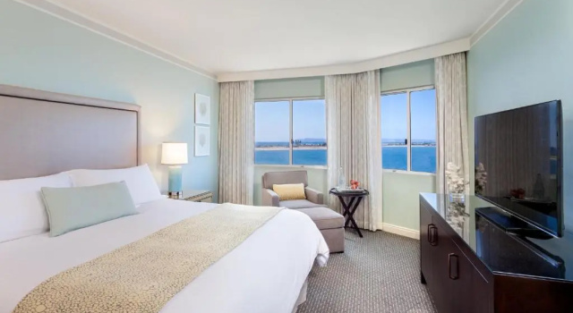 Двухместный люкс с видом на залив Loews Coronado Bay Resort