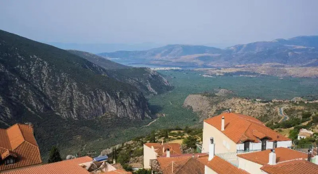 Standard Twin room with balcony THOLOS HOTEL