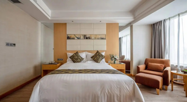 Семейный люкс Yungang Jianguo Hotel