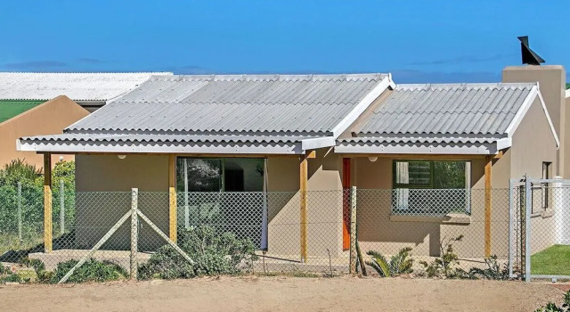 The Beach Cottage Betty's Bay, Забронировать Дом для отпуска Беттис-Бей Оверберг