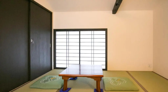 Nijo Yu-Rakukan, Book Hotel Ine Kyoto