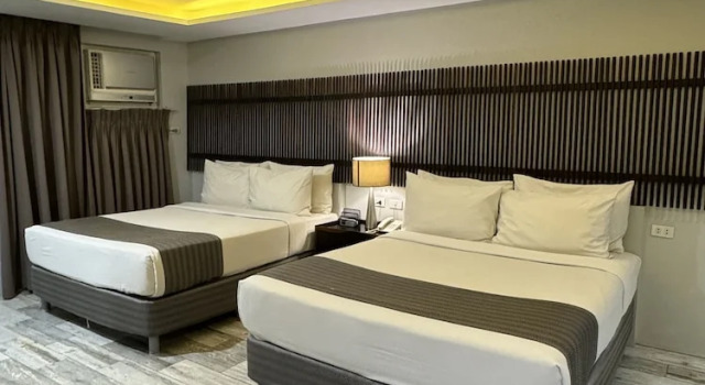 Четырёхместный номер Deluxe 1A Express Hotel