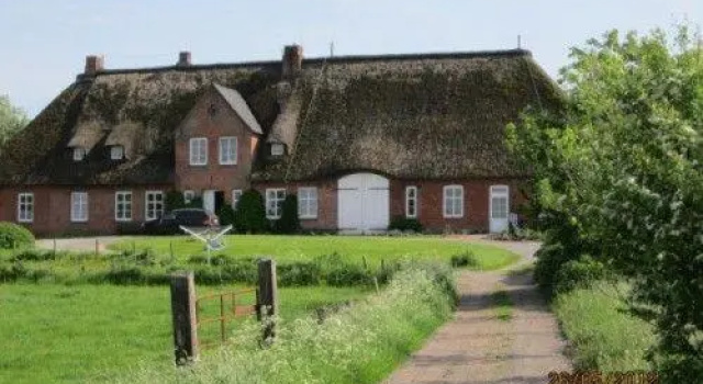 Ferienwohnung-Haus-luetje-wehr, Забронировать Апартаменты/квартира Хатштедтермарш 