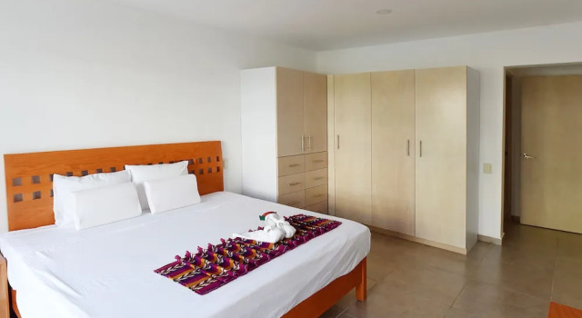 9 Bahias Condos con club de playa, Забронировать Отель Отели Санта-Крус-Уатулько с парковкой, рядом с Пляж Чауэ, Парковка