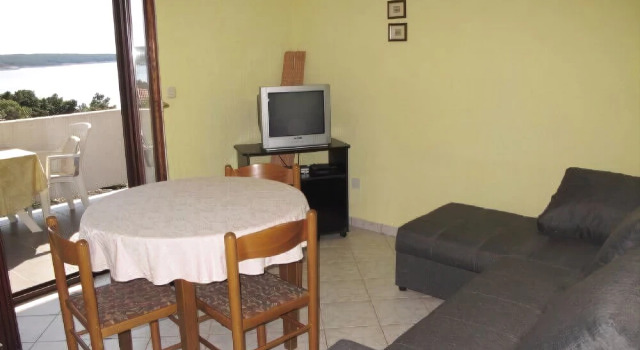 Apartments Radojka, Prenota Appartamento Hotel a Isole Quarnerine con parcheggio, Parcheggio