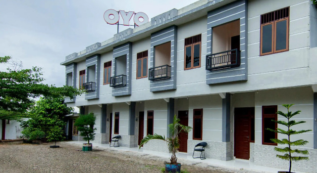 OYO 2069 Wisma Syariah Kampung Baru, Rezerwuj Hotel Rantau Prapat Sumatra