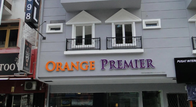 Семейный номер Deluxe Orange Premier Hotel Taman Segar